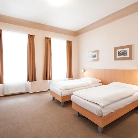 Hotel V Centru Ceske Budejovice Exteriör bild